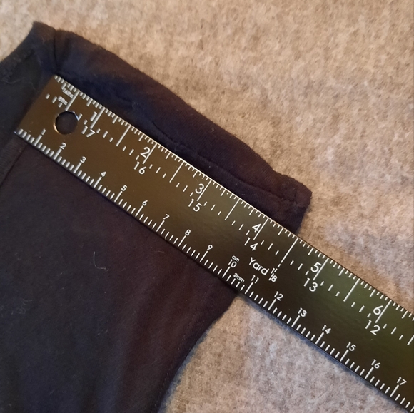 Robin K. Blouse Womans Medium Black Rose Stretch Classic Floral Breathable - Picture 7 of 9